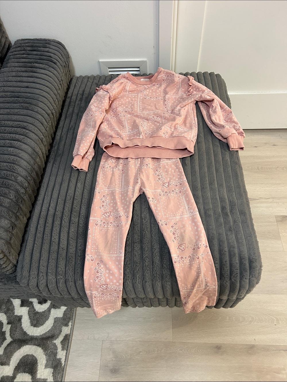 Girls Pink Bandana Print Sweatshirt & Jogger Set